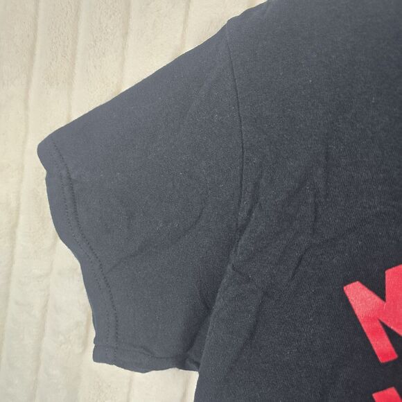 Manchester United Red Devils Men's Black Red Logo T-Shirt Size M - Picture 4 of 8